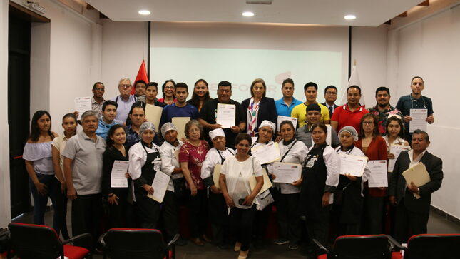 CENFOTUR certifica a 838 trabajadores de empresas de servicios turísticos de Lima Metropolitana y Lima Provincias