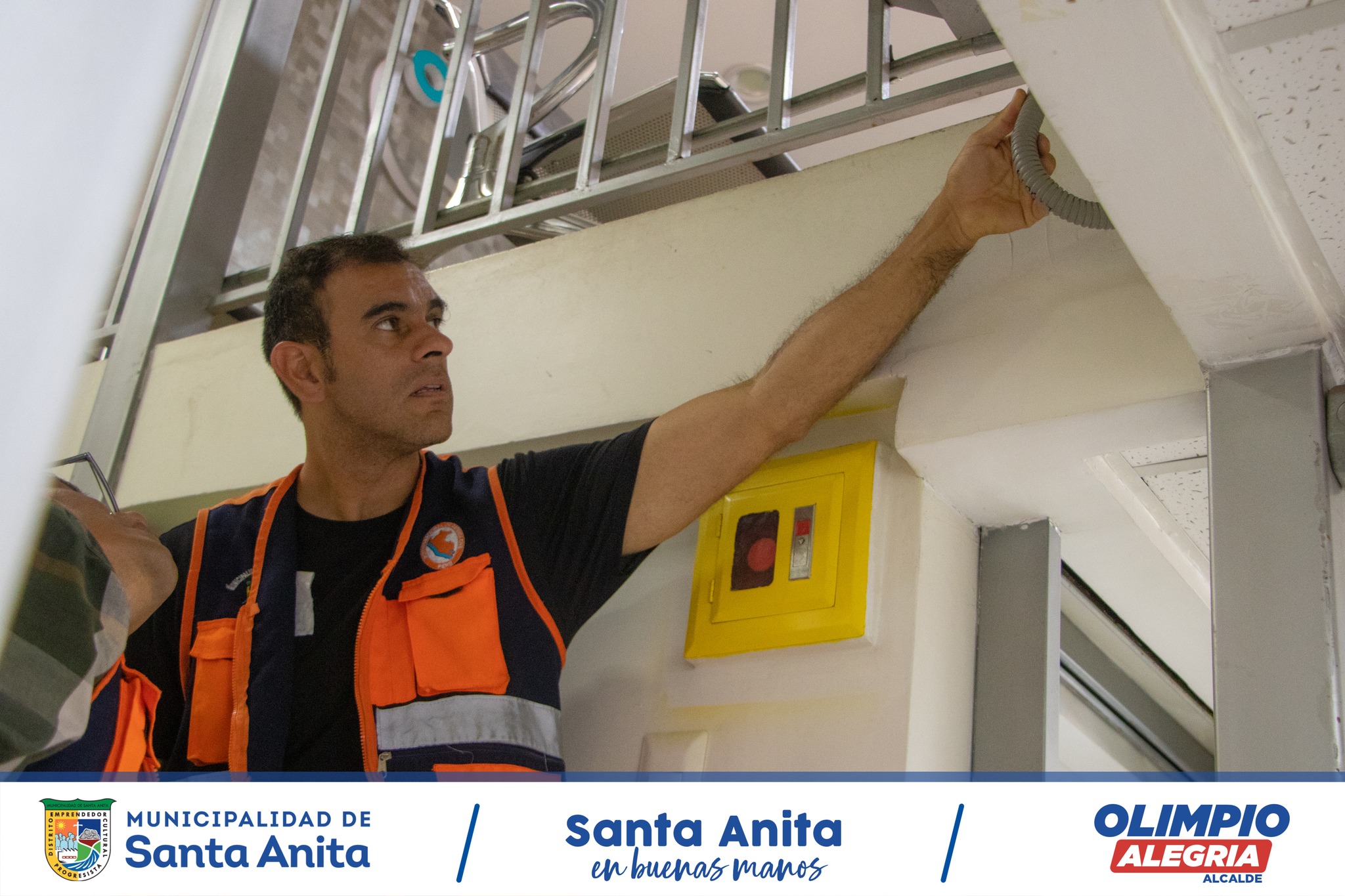 La Municipalidad de Santa Anita a través de la Subgerencia de Gestión del Riesgo de Desastre e Inspecciones Técnicas de Seguridad en Edificaciones y la Subgerencia de Fiscalización vienen realizando un recorrido por los negocios de los emprendedores #santanitenses, con el objetivo de orientarlos y despejar sus dudas en las actualizaciones de sus permisos y certificados ITSE, evitando así posibles sanciones por no cumplir a tiempo con sus permisos.