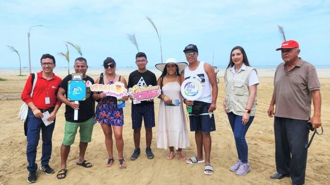 “#VeranoInformado2023”: El Indecopi visitó el balneario de Zorritos en Tumbes para brindar recomendaciones a veraneantes
