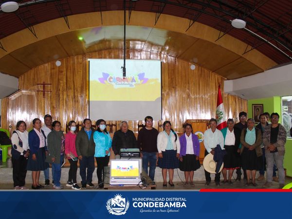 El último viernes 13 de enero, en el auditorio municipal del distrito de Condebamba, se llevó a cabo una reunión con representantes de barrio, caseríos e Instituciones para la realización de Carnaval Condebambino 2023, donde se contó con la participación del alcalde Manuel Villar Romero, Gerente Municipal y responsable de la Subgerencia de Desarrollo Económico Local.
En dicha reunión se dio a conocer el programa del Carnaval Condebambino 2023, y las bases de los concursos a realizar.