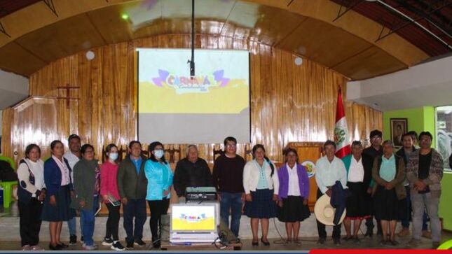 El último viernes 13 de enero, en el auditorio municipal del distrito de Condebamba, se llevó a cabo una reunión con representantes de barrio, caseríos e Instituciones para la realización de Carnaval Condebambino 2023, donde se contó con la participación del alcalde Manuel Villar Romero, Gerente Municipal y responsable de la Subgerencia de Desarrollo Económico Local.
En dicha reunión se dio a conocer el programa del Carnaval Condebambino 2023, y las bases de los concursos a realizar.