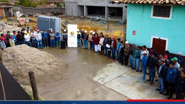 realizó el reinicio de los trabajos en la obra: “Mejoramiento y Ampliación del Centro de Salud Cauday – Distrito de Condebamba” 
Esta ceremonia se llevó acabo con la participación del alcalde distrital Manuel Villar Romero acompañado de su equipo técnico, representante del Centro de Salud, Ing. Supervisor y Trabajadores.
La Municipalidad Distrital de Condebamba, viene trabajando para garantizar la salud y bienestar de su población.