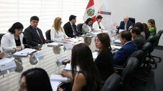 Sector Salud participó de una comisión multisectorial en la que coordinó con sus pares de PCM, Desarrollo e Inclusión Social, de la Mujer, Cultura, Defensa, Interior y Trabajo