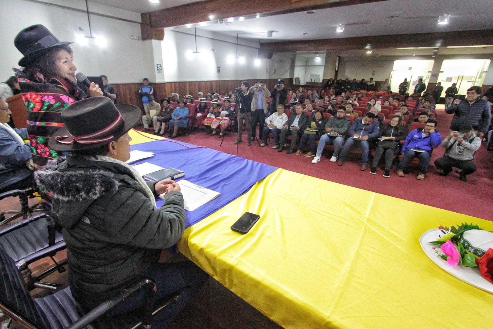 Coordinan proyectos para mejorar las condiciones de vida en la provincia de Oyón