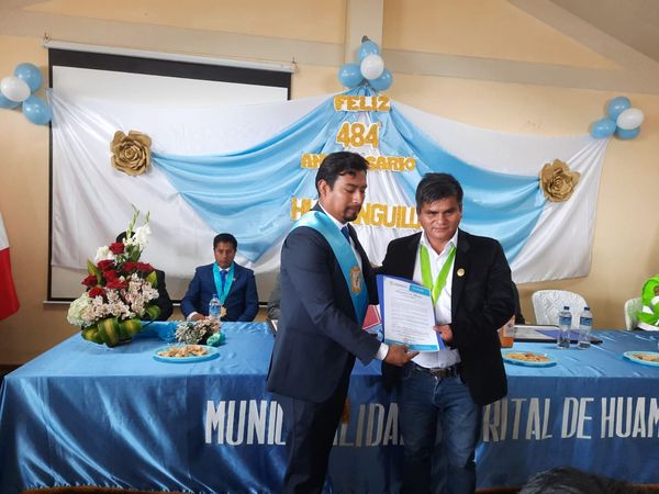 Invitado de honor por el distrito de Huamanguilla