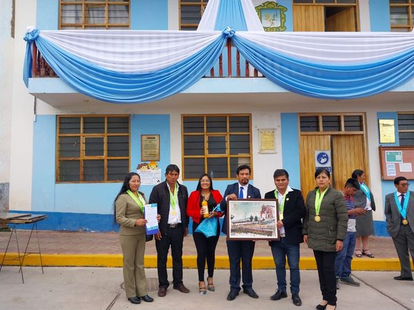 Invitado de honor por el distrito de Huamanguilla