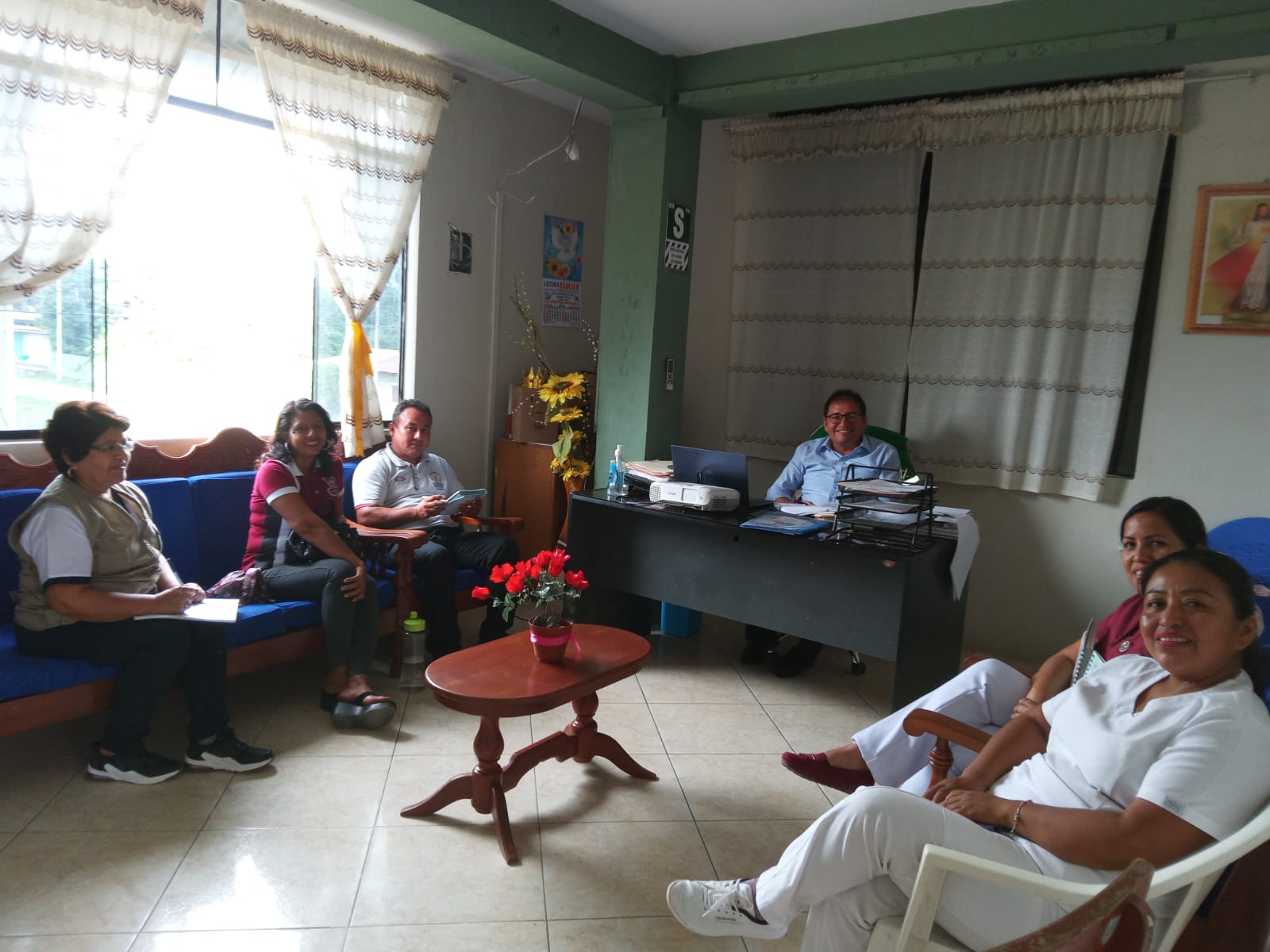 Reunión de coordinación entre funcionarios de UGEL Bellavista y Sector Salud.