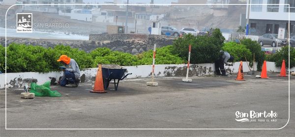 reparaci贸n muros de playa norte