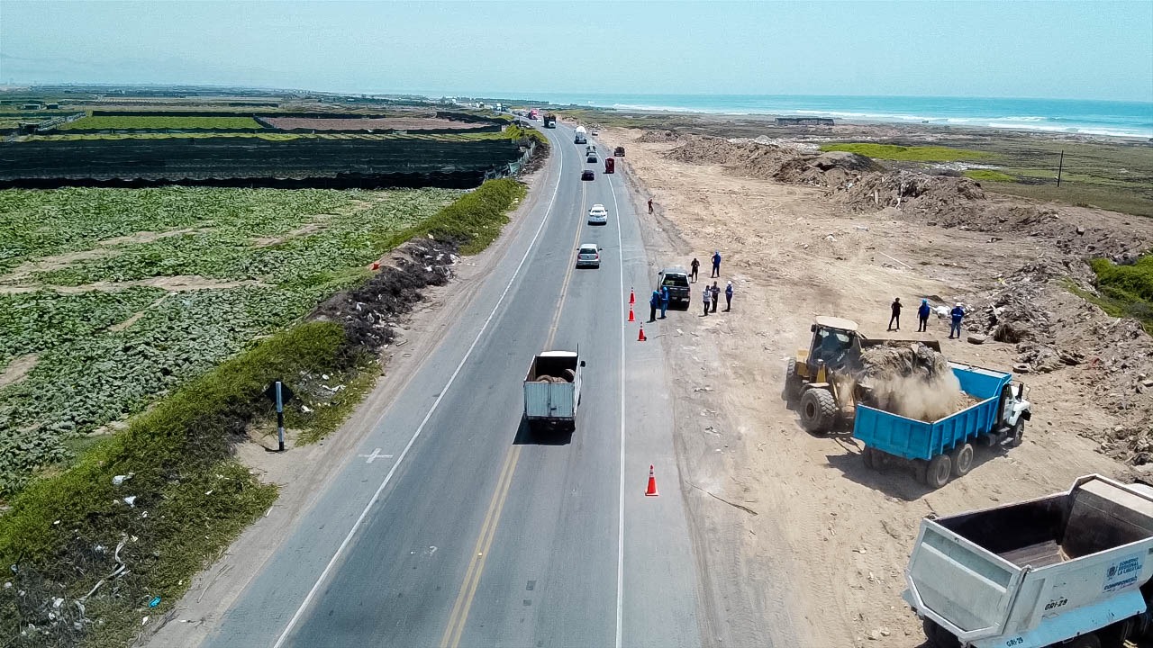 Gobierno Regional ya retiró 1.600 metros cúbicos de basura y escombros de la vía de evitamiento