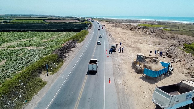 Gobierno Regional ya retiró 1.600 metros cúbicos de basura y escombros de la vía de evitamiento