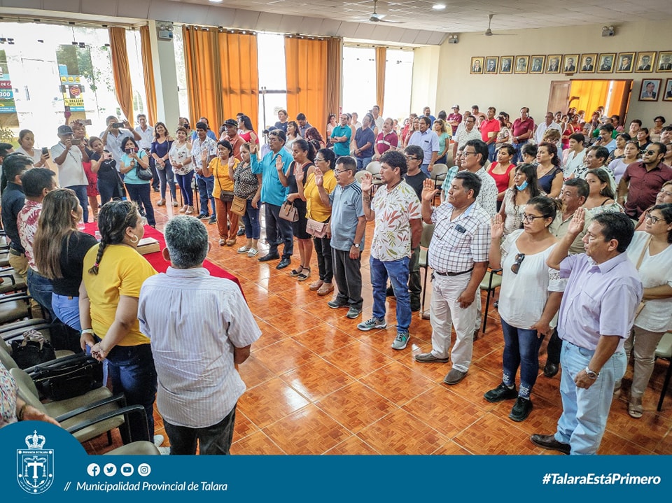 Alcalde de Talara juramenta a presidentes de juntas vecinales