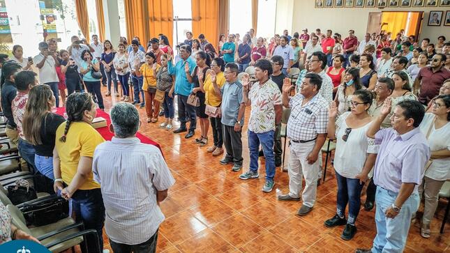 Alcalde de Talara juramenta a presidentes de juntas vecinales