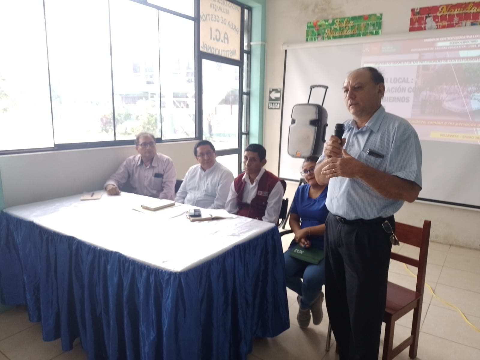Gerente Municipal Ing. FERNANDO GRANDEZ VEINTEMILLA.