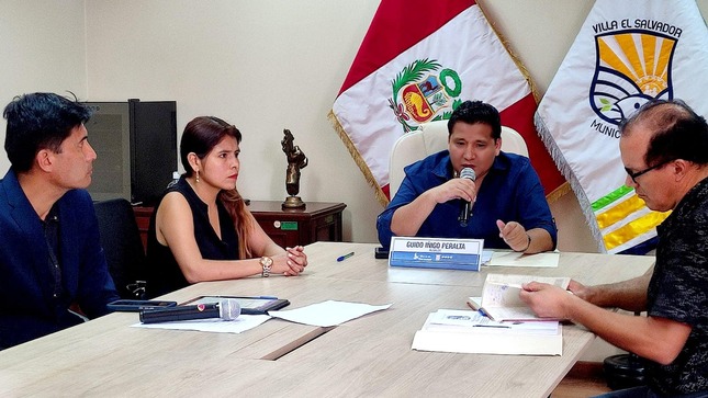 Estuvieron presentes funcionarios y autoridades del distrito