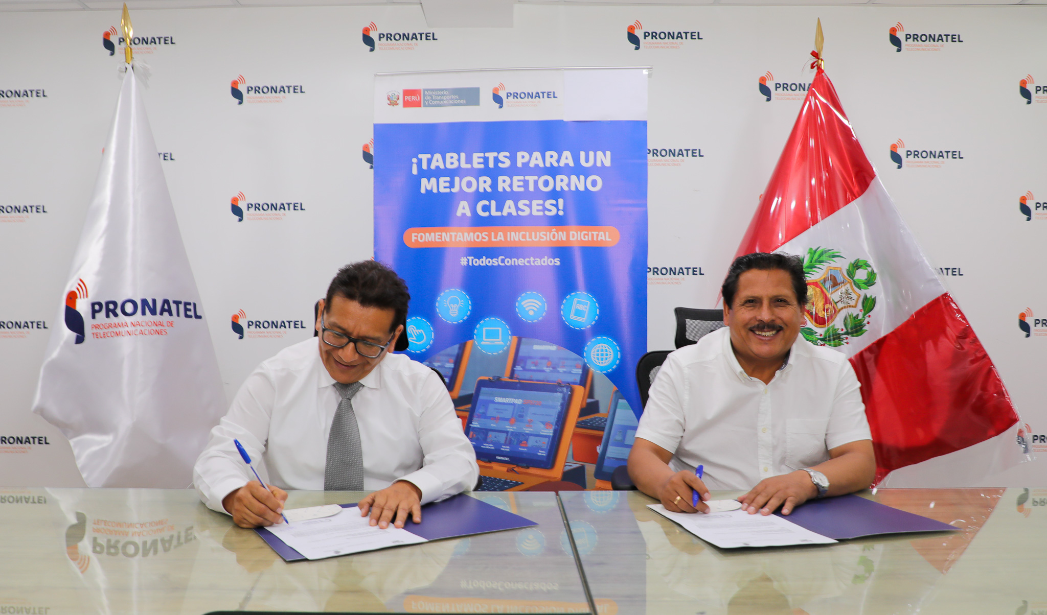 Archivo JPG de la firma de convenio