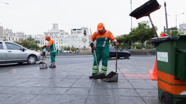 Tras “operación limpieza de letrinas” llevada a cabo en la emblemática plaza.