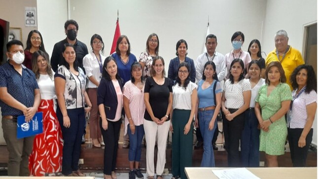 FOTO GRUPAL DEL EQUIPO DE TRABAJO