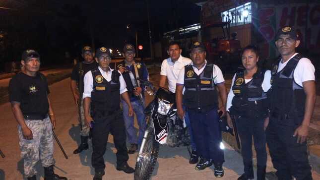 recuperan una moto de color blanco y negra que fue reportada como robada