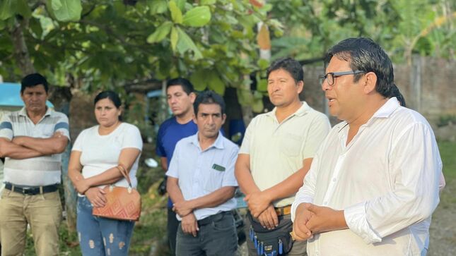 El alcalde de Pichari, Lic. Hernán Palacios Tinoco y su plana de regidores, se reunieron con los profesionales y trabajadores de Agua Potable y Alcantarillado – Sedap,