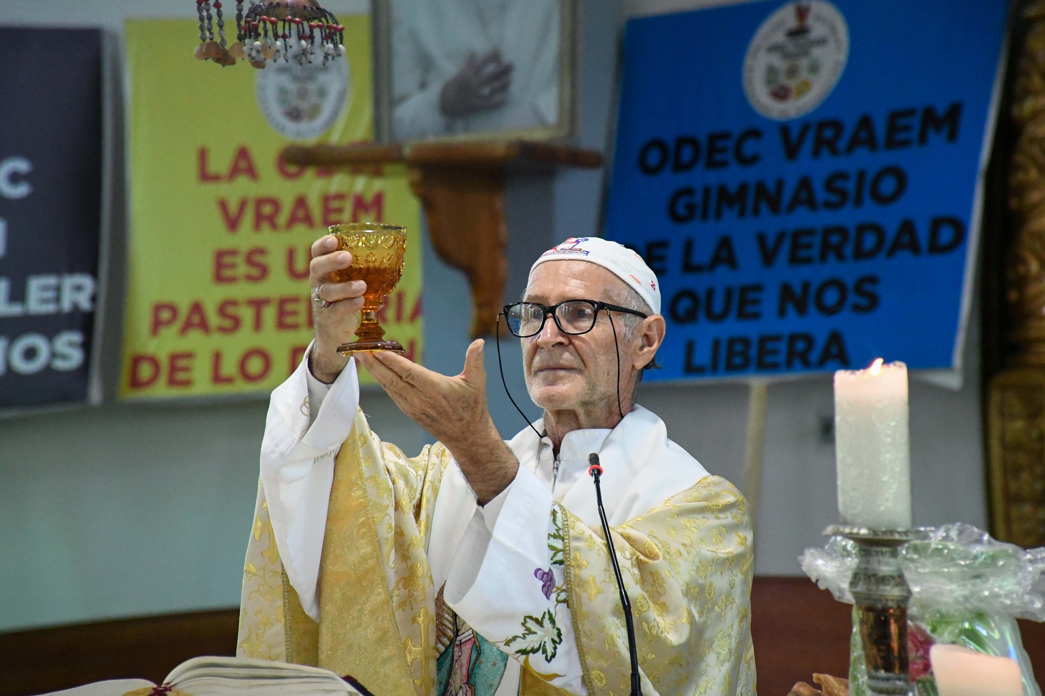 alcalde, Lic. Hernán Palacios Tinoco y su plana de regidores del distrito de Pichari. El acto litúrgico