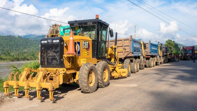 Se dio inició al trabajo de mantenimiento de las principales vías de conexión al distrito de Pichari y de esa manera recuperar la transitabilidad de las carreteras.