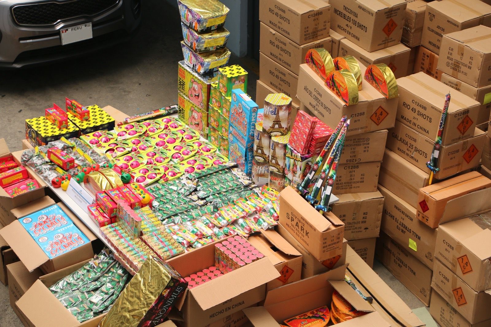 Sucamec incautó 27 toneladas de pirotécnicos en Ica, Junín, Cusco y Lima.