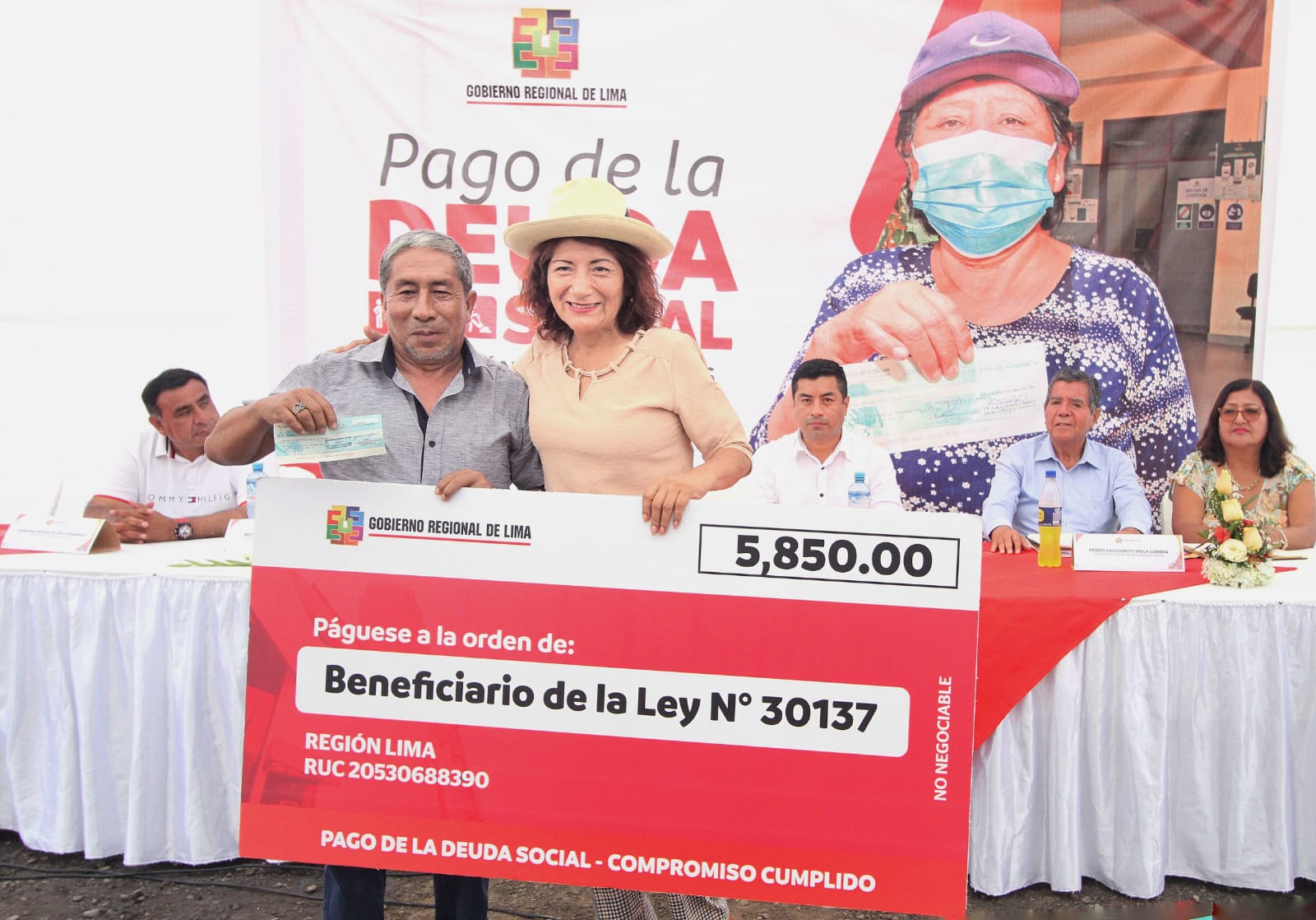 Gobernadora Rosa Vásquez tomó la decisión y empezó con el pago de la Deuda Social en Cañete