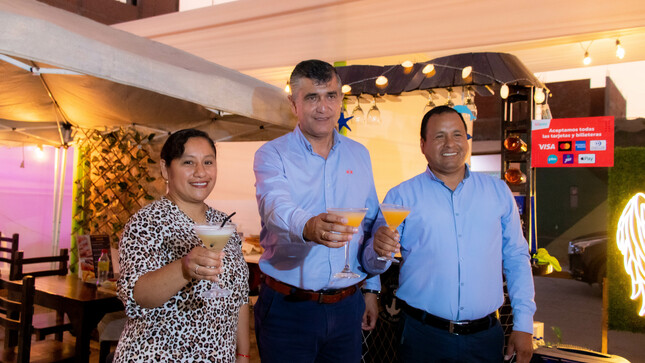 Miles de turistas celebran el Primer Festival de Pisco Sour – Cerro Azul.