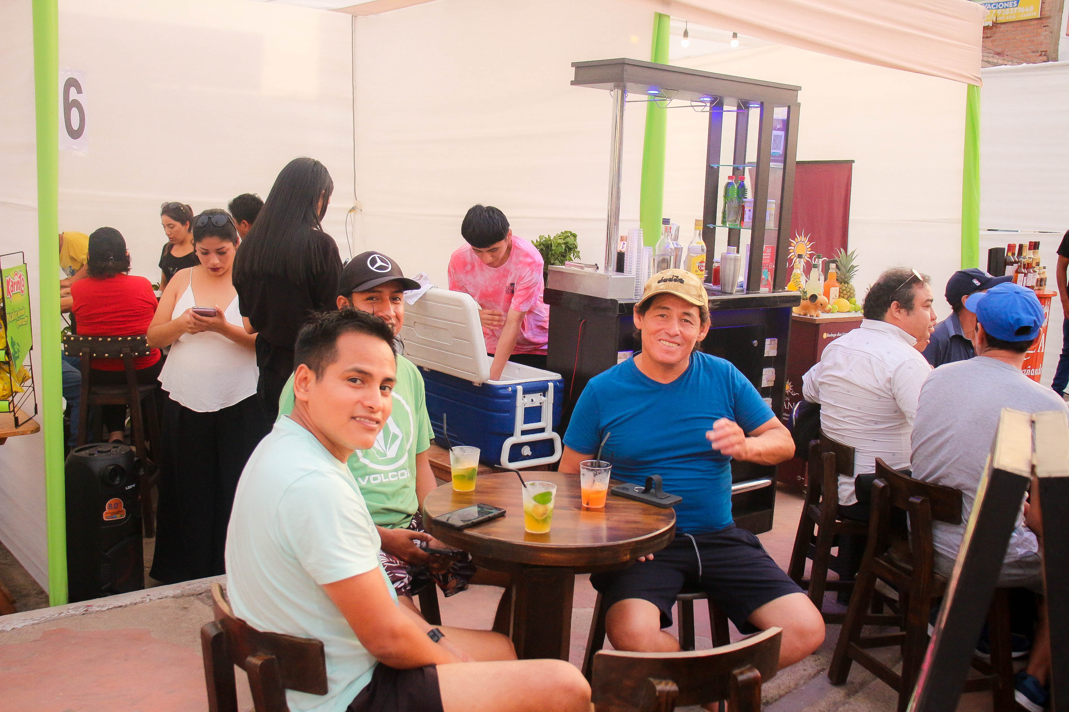 Miles de turistas celebran el Primer Festival de Pisco Sour – Cerro Azul.