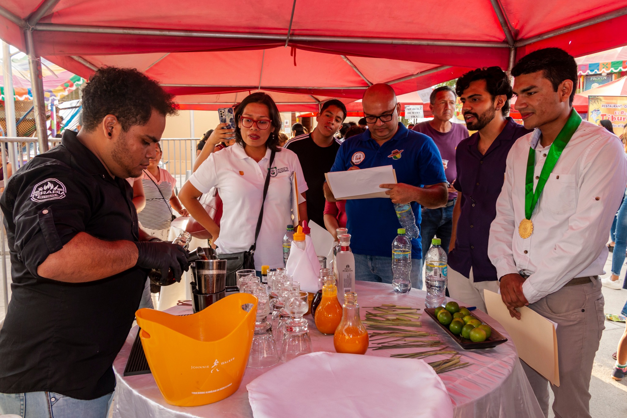Concurso a mejor presentación del Pisco Sour de Sullana