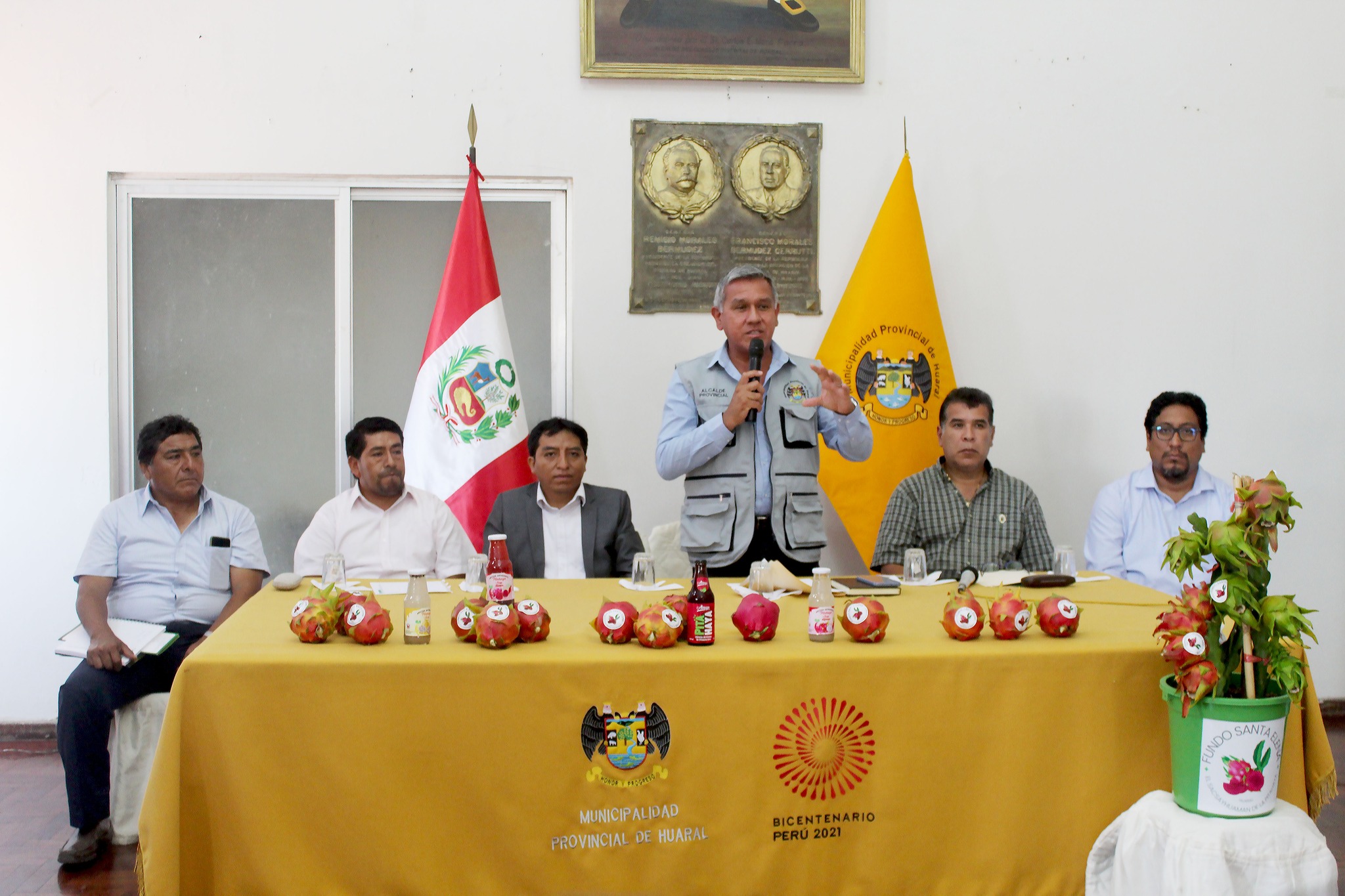 Productores de pitahaya se reúnen con alcalde Cárdenas y anuncian dos días de feria