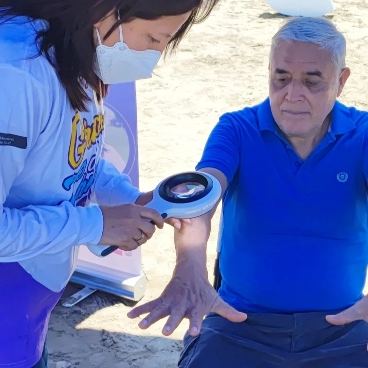 DIRIS Lima Sur se une a lucha contra el cáncer con campaña preventiva en playa "Los Yuyos" de Barranco