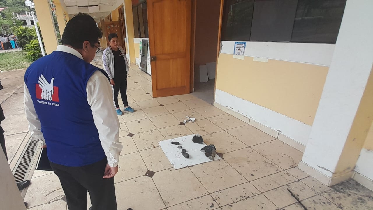 Comisionado de la Defensoría del Pueblo observa zona de explosión