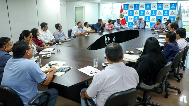 Nuestro alcalde Pedro Spadaro sostuvo una reunión con los alcaldes y funcionarios de los distritos del Callao