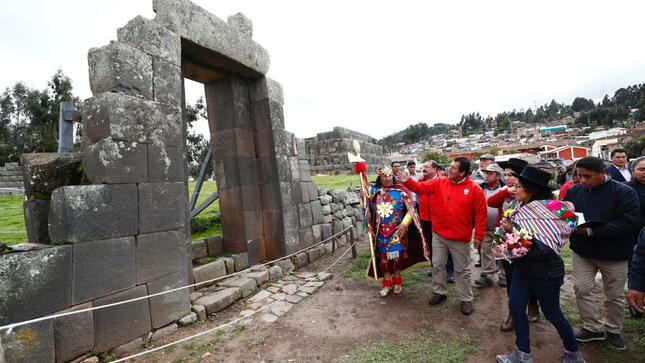 Ministra de Cultura: “Tenemos un compromiso con Ayacucho, una región creativa del arte y la cultura”