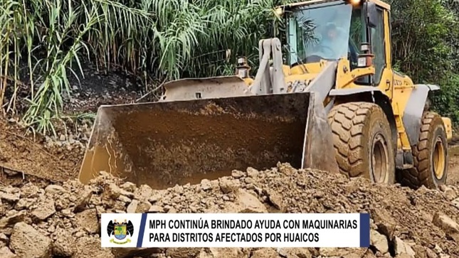 Maquinaria municipal continúa realizando trabajos de limpieza en vías afectadas por huaicos en la sierra huaralina