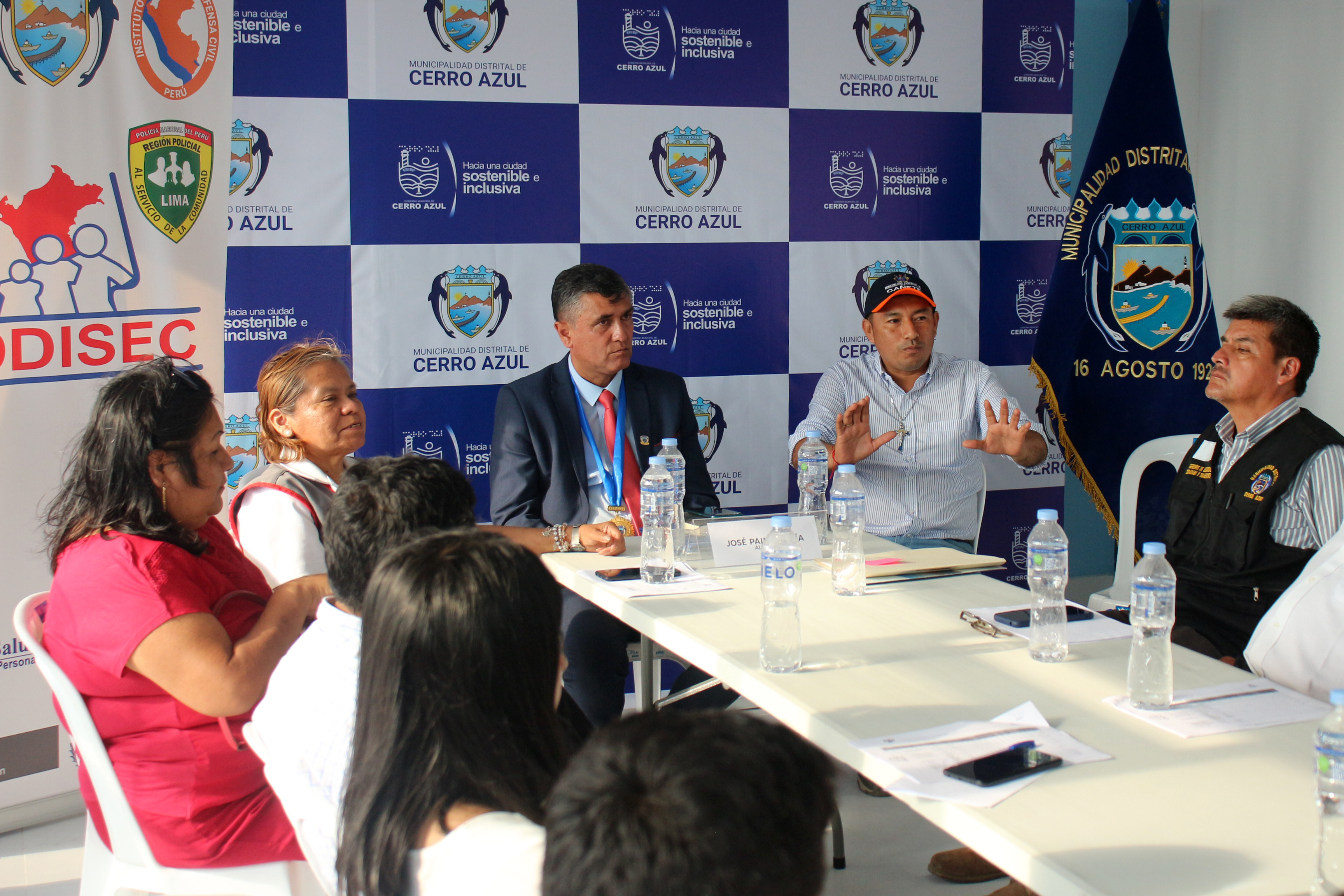 Primera reunión de Codisec Cerro Azul contó con la presencia del alcalde provincial José Alcántara.