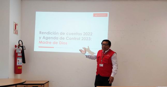 Gerente Regional de Control de Madre de Dios durante la Jornada Informativa a medios de la región