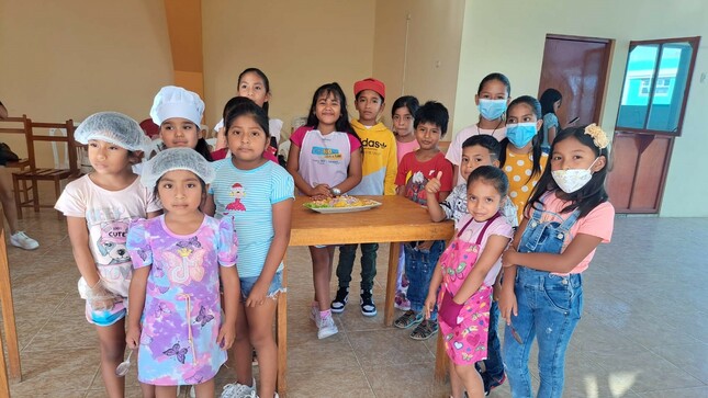 Excelente participación de niños y adolescentes en el "Taller de Mini Chef"