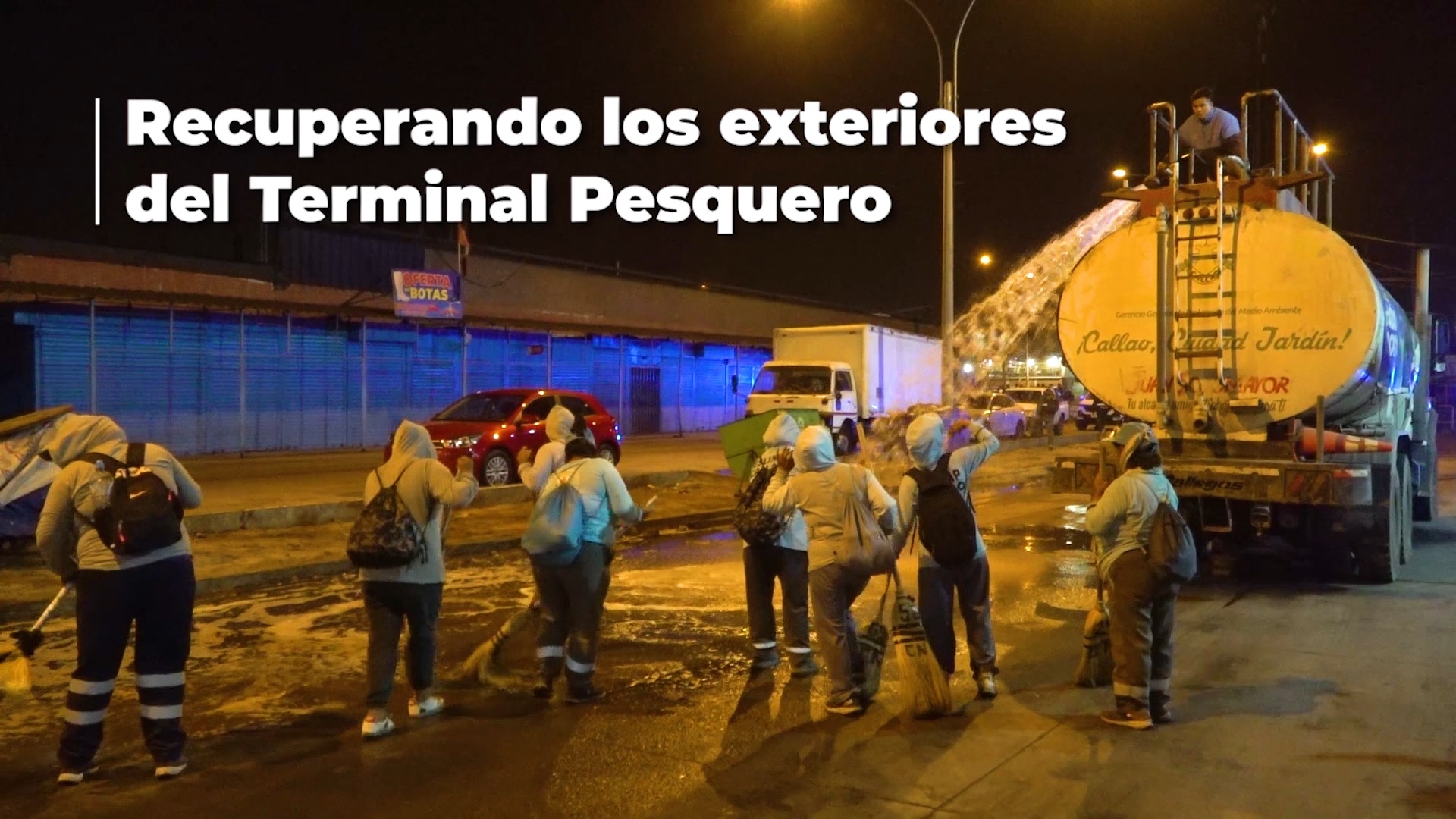 Por disposición del nuestro Alcalde Pedro Spadaro se realizó el baldeado y recuperación de los alrededores del terminal pesquero.
