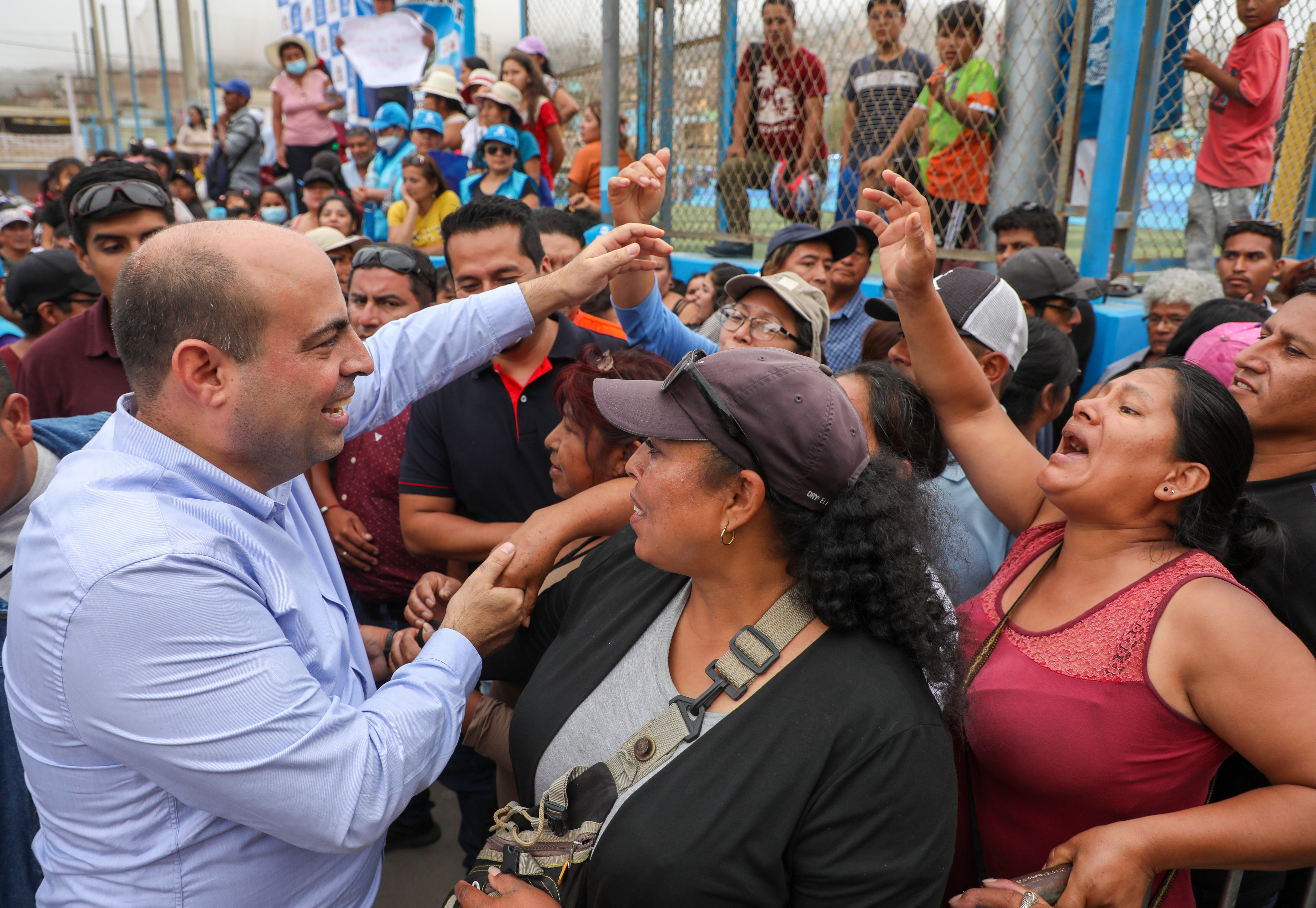 Se hizo la entrega de los primeros 200 Títulos de Propiedad, de un total de 1200 destinados para los vecinos de Pachacútec.