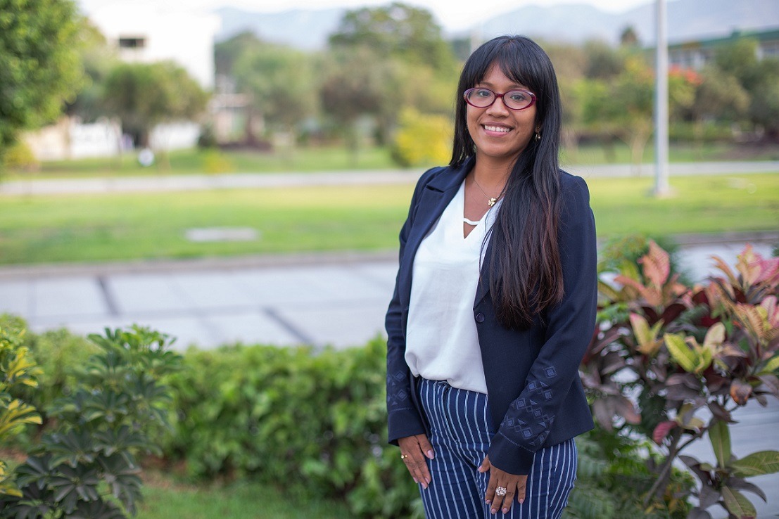 Talento del Pronabec con beca para posgrado.