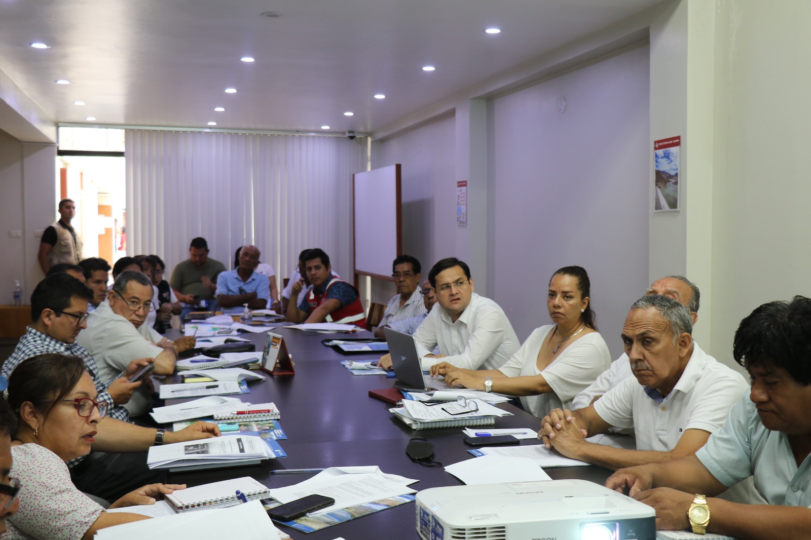 fotografía de reunión
