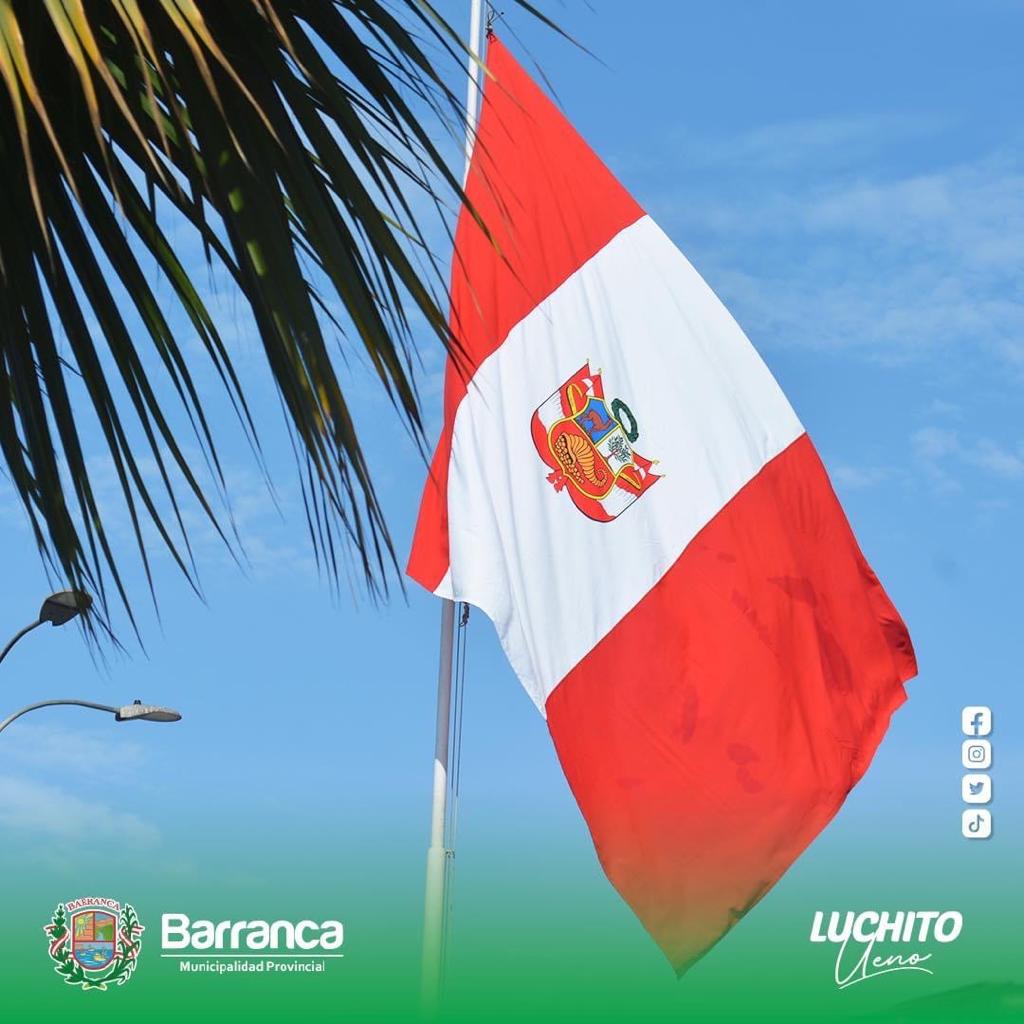 Izamiento de Nuestras Banderas