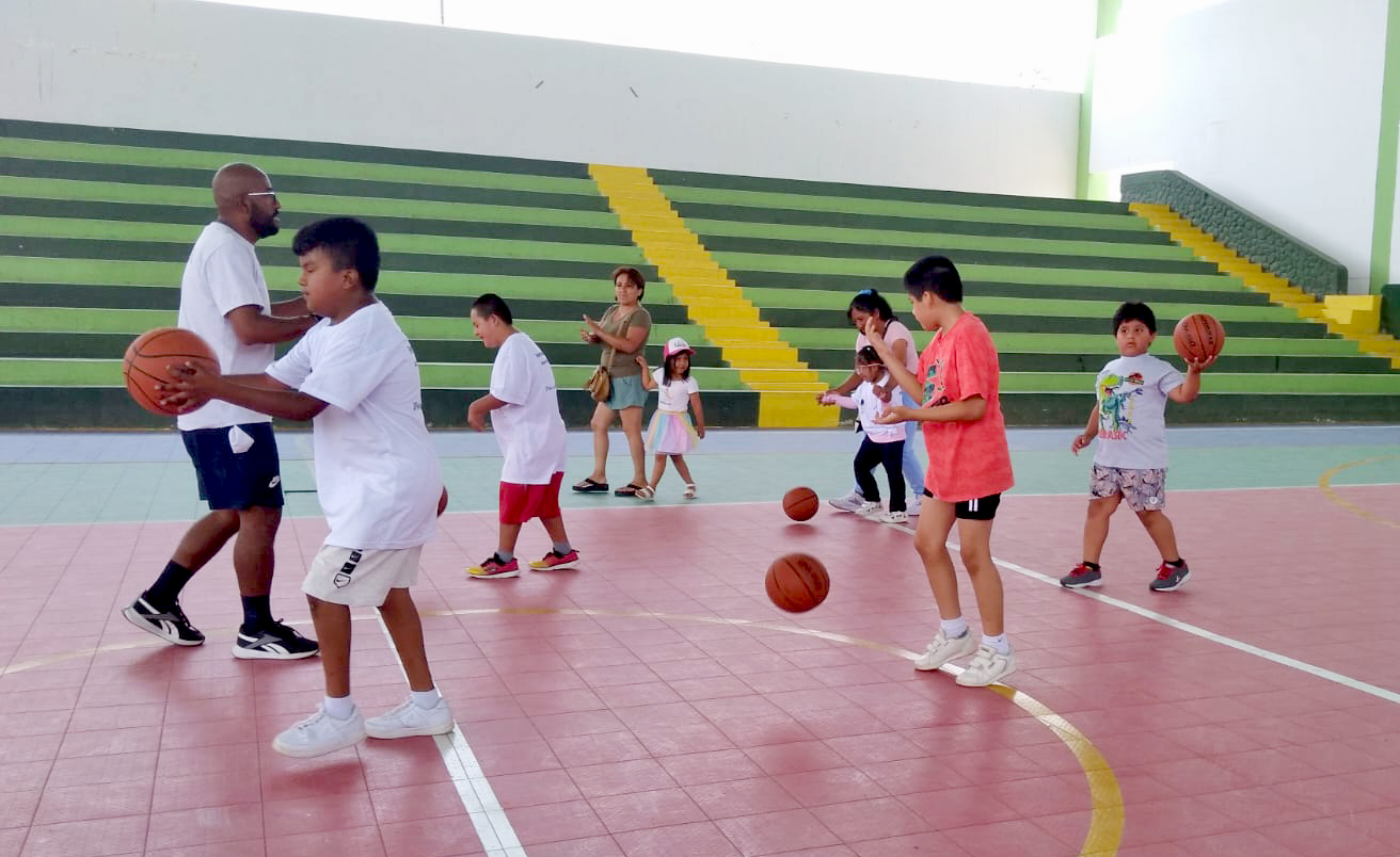 Niños y adolescentes con habilidades diferentes disfrutan de los Talleres Vacacionales OMAPED