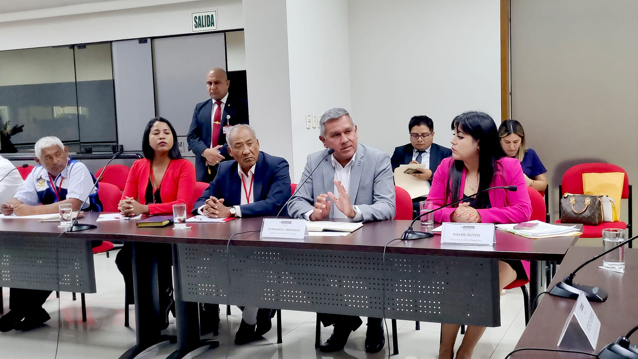 Ministerio del Interior asignará 50 policías a la provincia de Huaral por gestión del alcalde Fernando Cárdenas y congresista Vivian Olivos