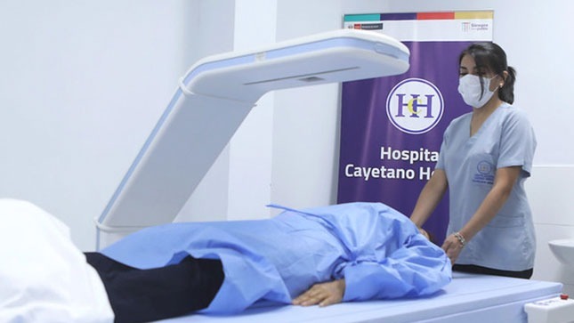 Lima norte: inauguran moderno equipo de densitometría ósea en Hospital Cayetano Heredia