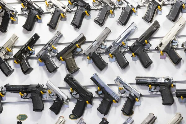 Sucamec establece condiciones de seguridad para locales que comercializan armas de fuego