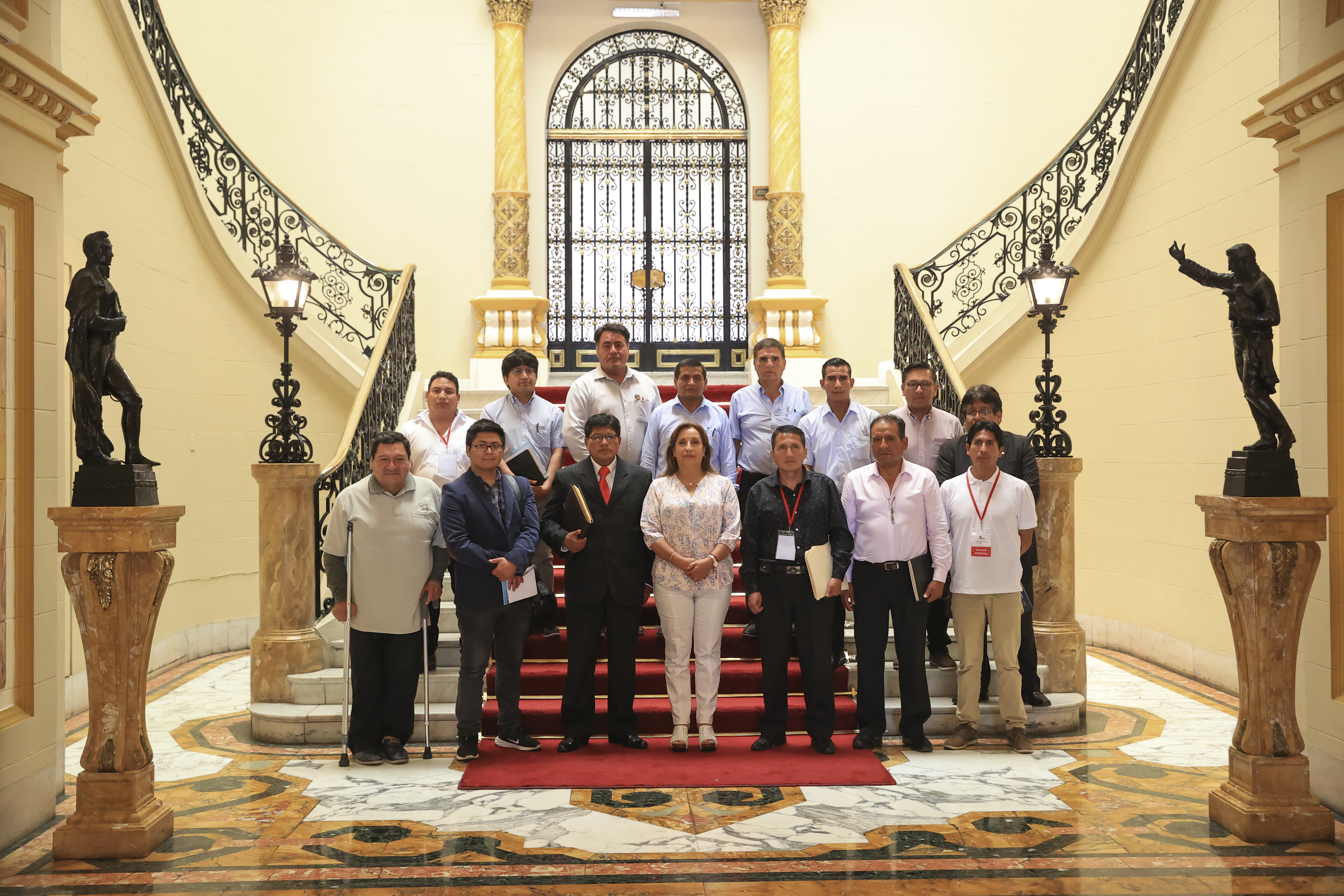 Presidenta Boluarte: Gobierno trabaja de forma articulada con alcaldes de Junín y Huancavelica para ejecución de proyectos de desarrollo