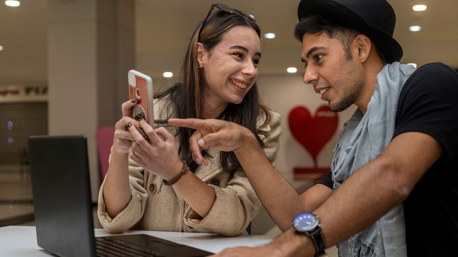 Indecopi: sector comercio es el más reportado durante celebraciones por el Día de San Valentín